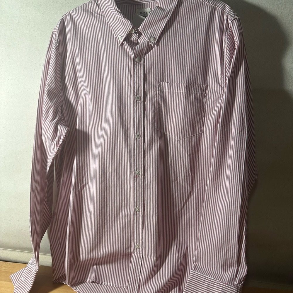 NWT Flint and Tinder Burgundy Casual Button Down Shirt  100% Cotton